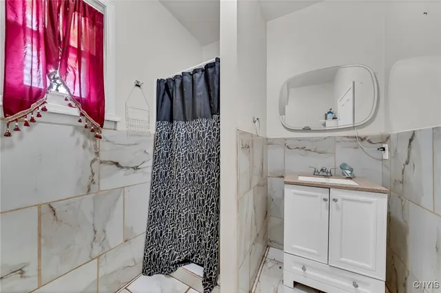 $232,500 | 1152 West Avenue, Buffalo, NY 14213