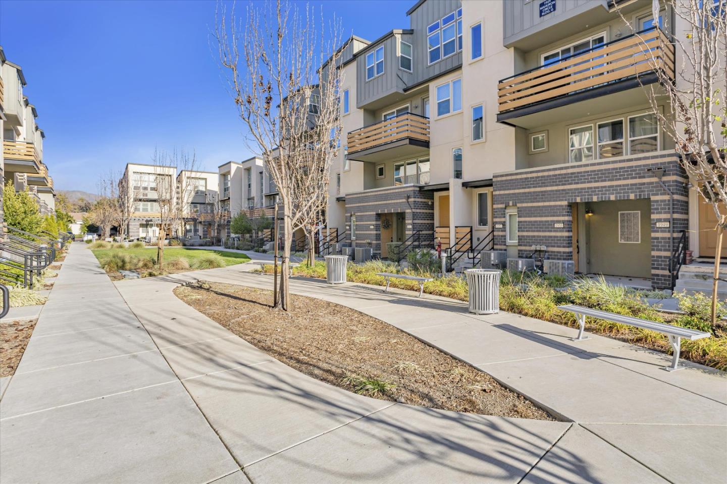 2046 Mahuron Circle San Jose, CA 95133 - Photo 28 of 35 a view of building with yard