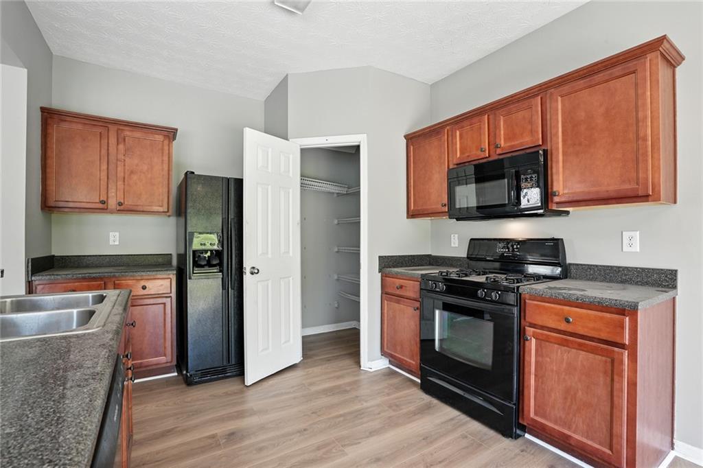 922 Gardenia Curve Canton, GA 30114 - Photo 13 of 34