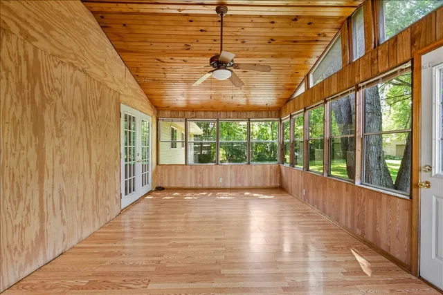 $430,000 | 3405 Dean Street, Woodstock, IL 60098