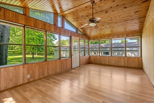 $430,000 | 3405 Dean Street, Woodstock, IL 60098