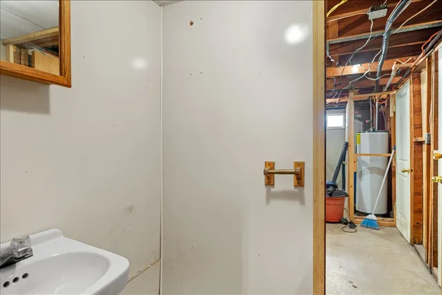 $430,000 | 3405 Dean Street, Woodstock, IL 60098