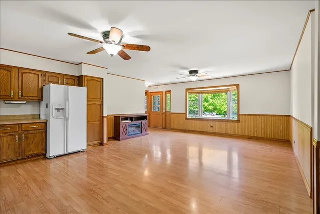 $430,000 | 3405 Dean Street, Woodstock, IL 60098