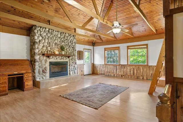 $430,000 | 3405 Dean Street, Woodstock, IL 60098