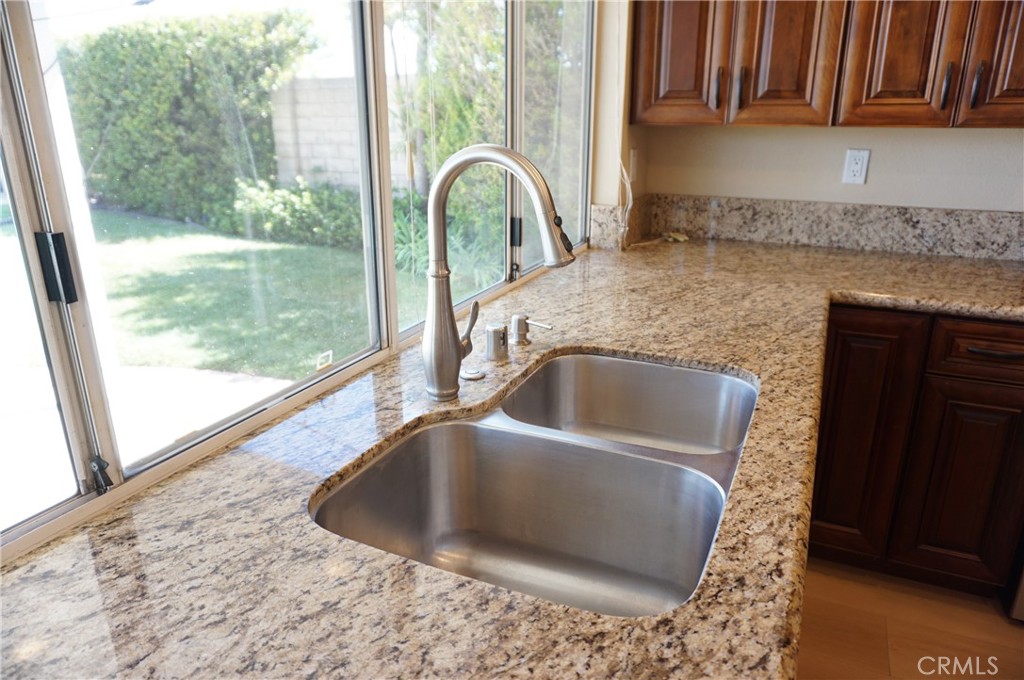 19584 Shadow Glen Circle Porter Ranch, CA 91326 - Photo 13 of 72