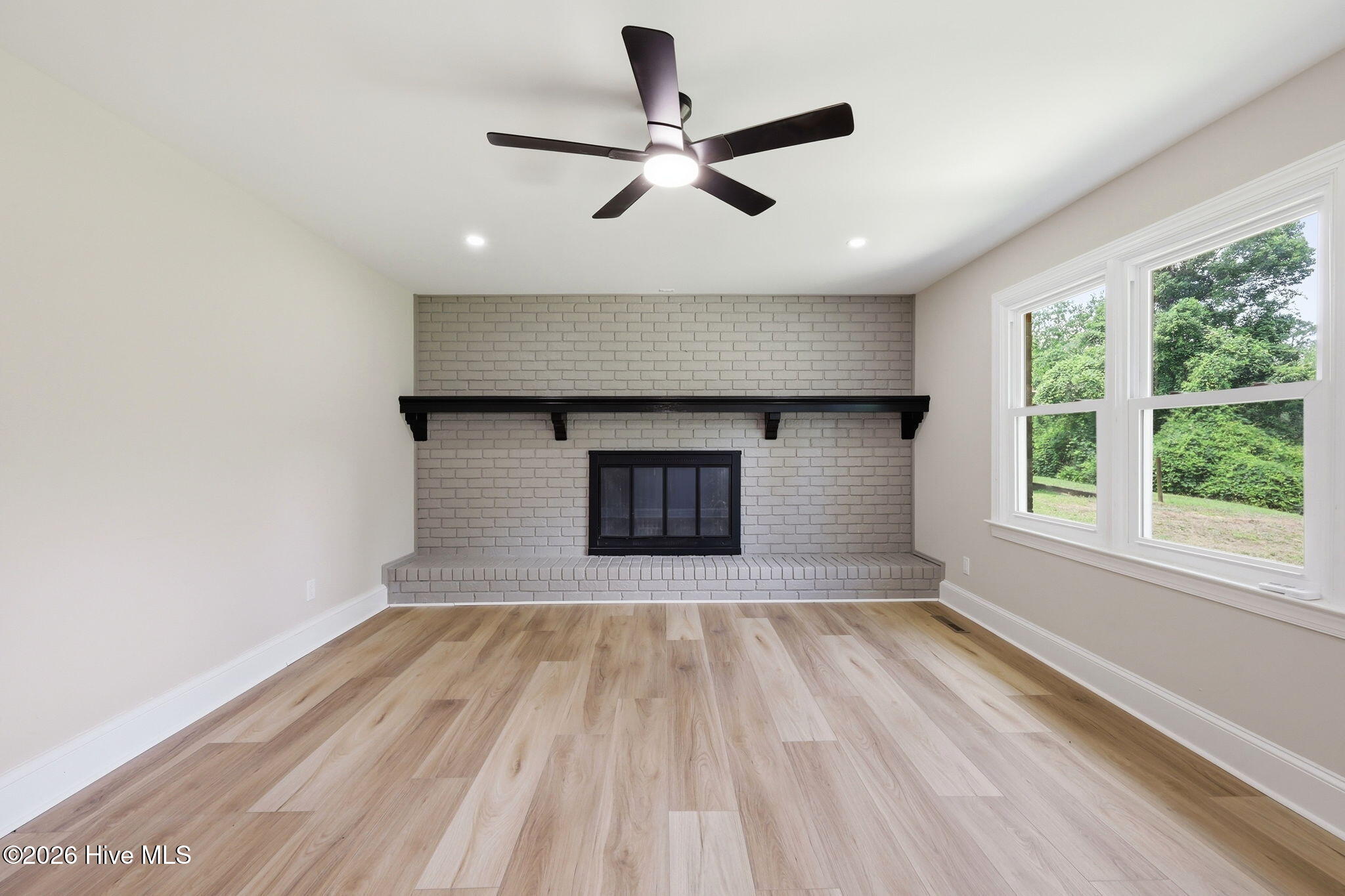 2804 Hodges Road Kinston, NC 28504 - Photo 22 of 50 Den