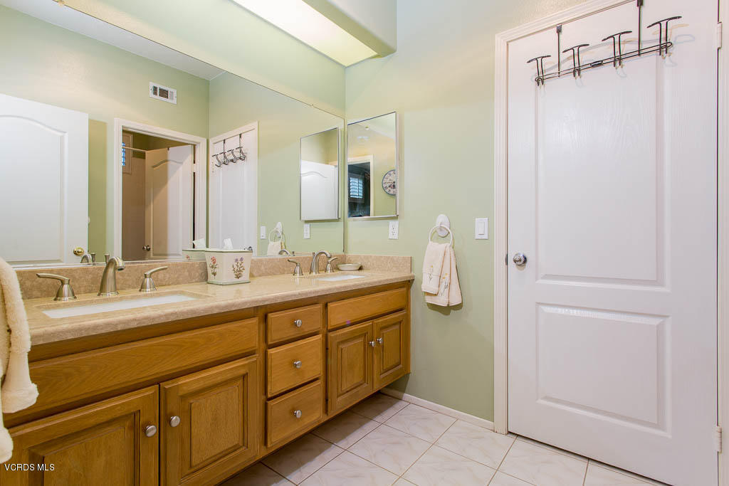 4376 Clearwood Road Moorpark, CA 93021 - Photo 27 of 53 4376 Clearwood Road - HsHProd-49