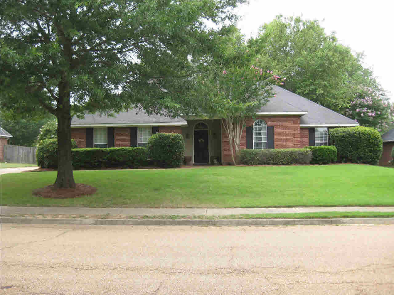 608 Spring Grove Madison, MS 39110 - Photo 1 of 22 Quite street in the heart of Madison