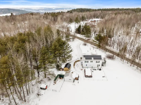 $345,000 | 30 Knapp Road, Piermont, NH 03779