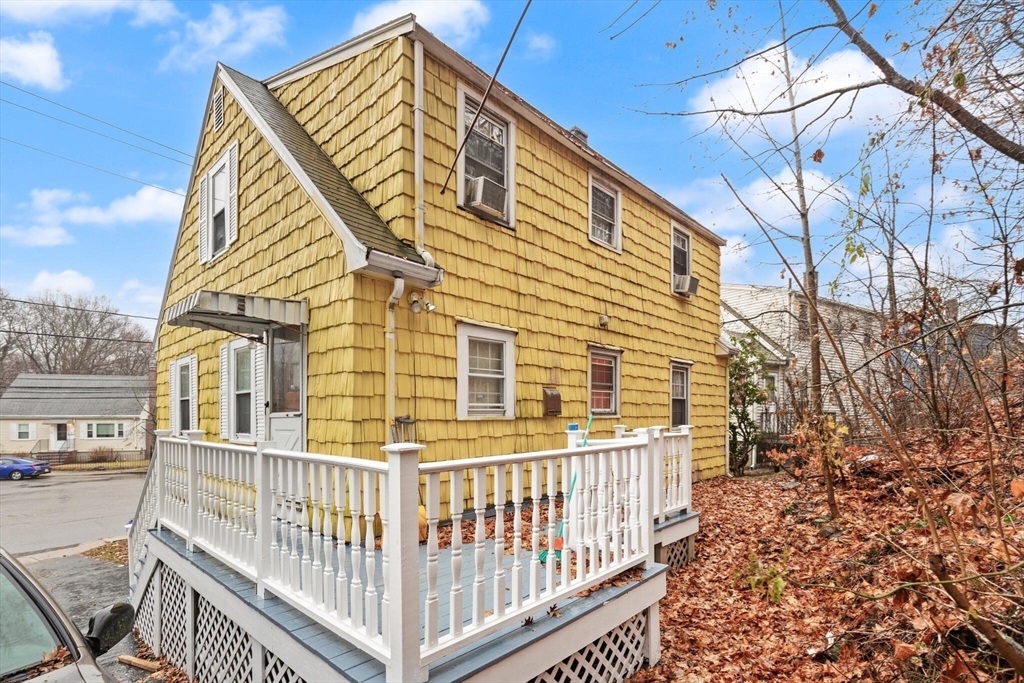 115 Windham Road Boston, MA 02136 - Photo 4 of 30