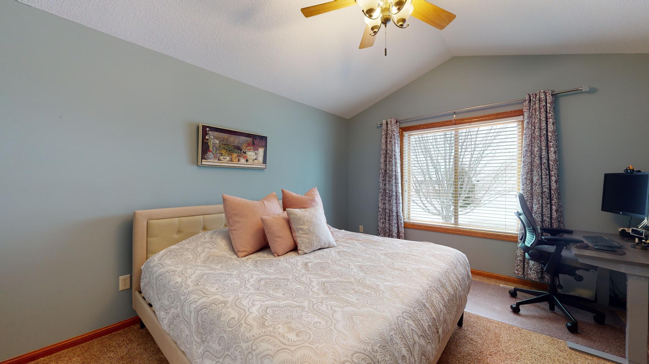 3517 Hazelwood Lane Southwest Rochester, MN 55902 - Photo 15 of 42