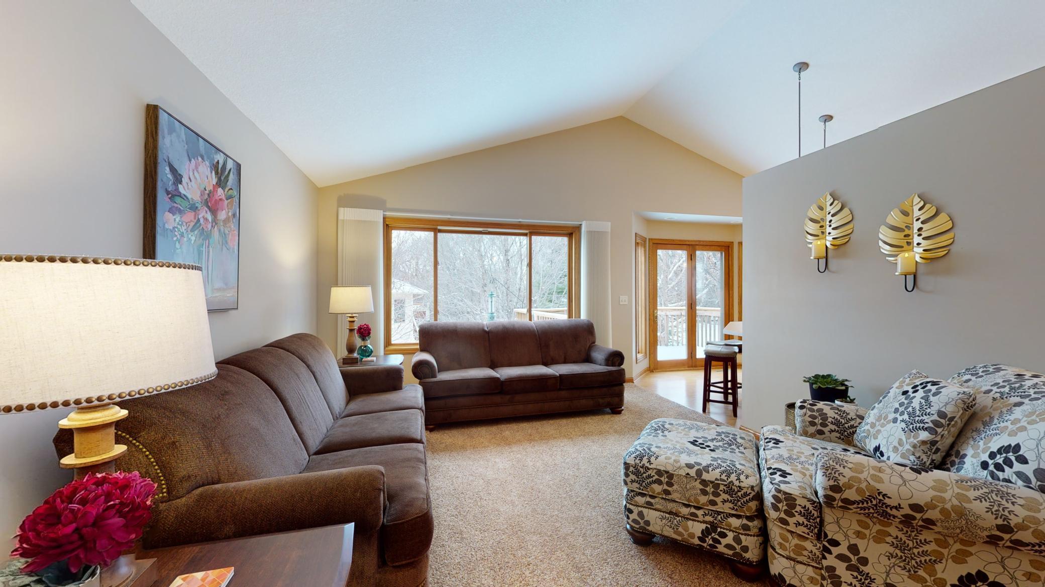 3517 Hazelwood Lane Southwest Rochester, MN 55902 - Photo 5 of 42