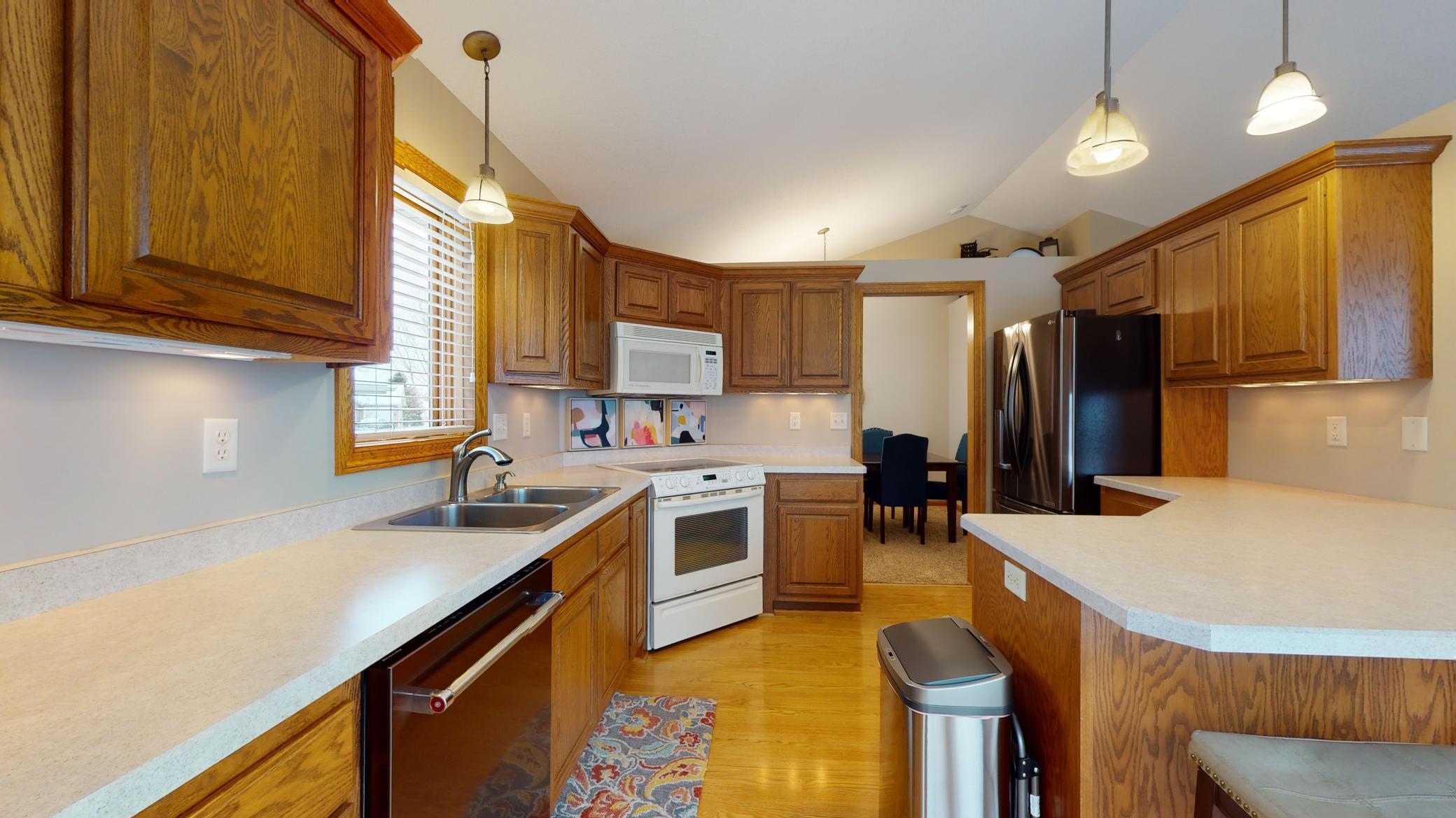 3517 Hazelwood Lane Southwest Rochester, MN 55902 - Photo 9 of 42