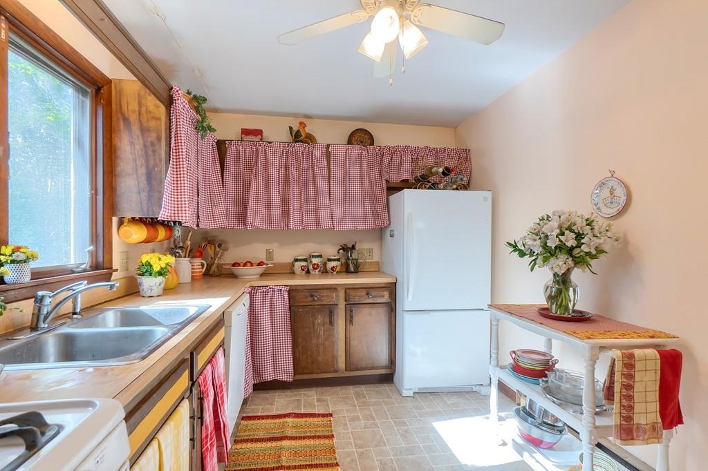 59 Eastern Point Road Gloucester, MA 01930 - Photo 8 of 31