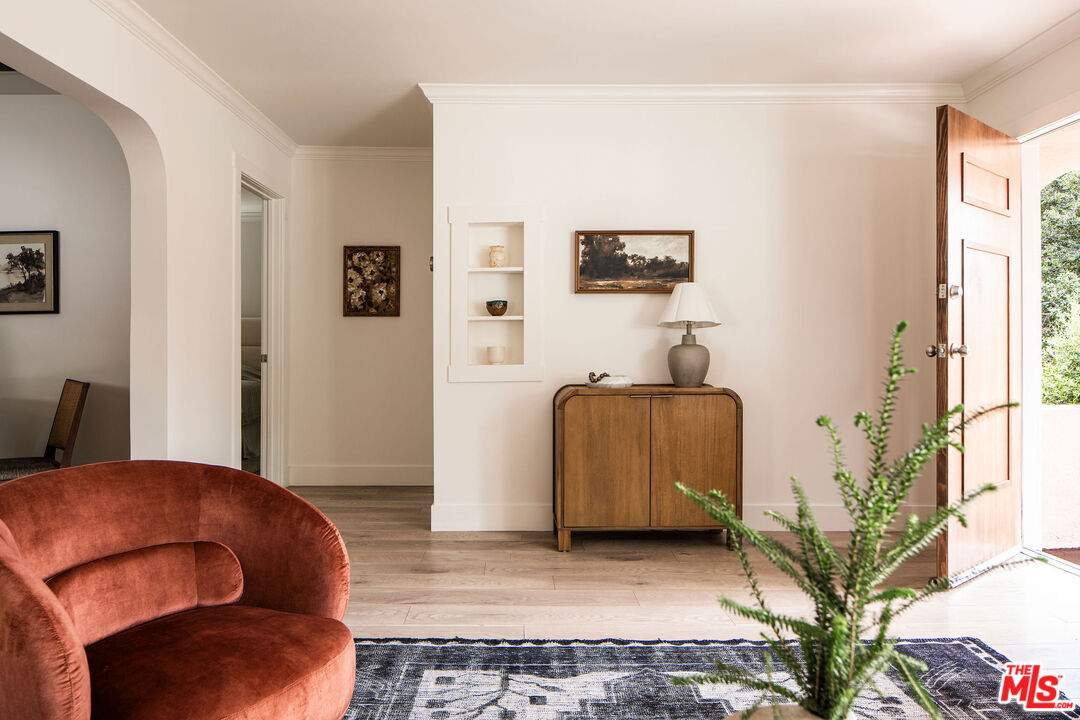 2354 Landa Street Los Angeles, CA 90039 - Photo 5 of 25