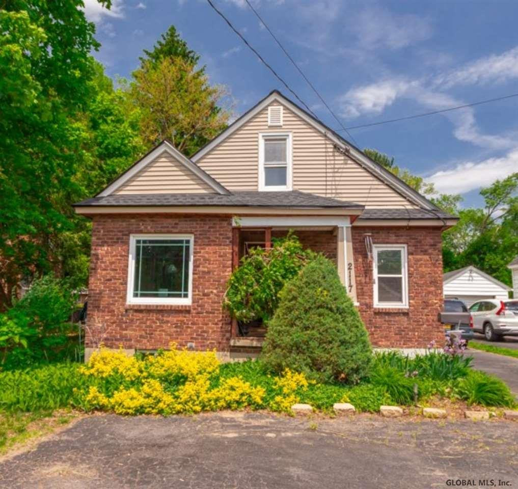 2117 Curry Road Rotterdam, NY 12303 - Photo 1 of 22 Photo 1