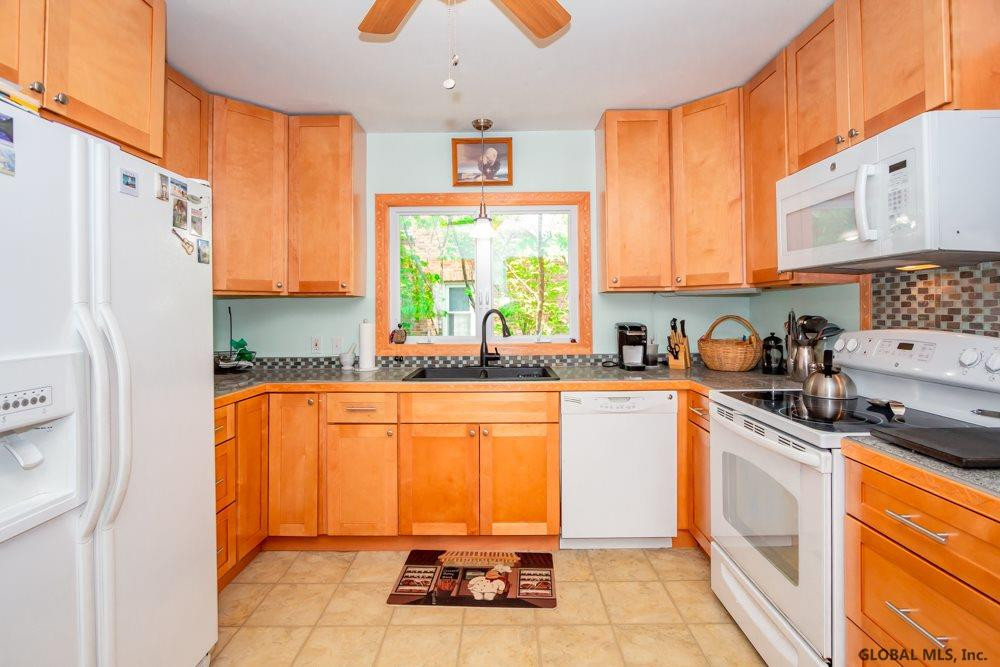 2117 Curry Road Rotterdam, NY 12303 - Photo 6 of 22 Photo 6
