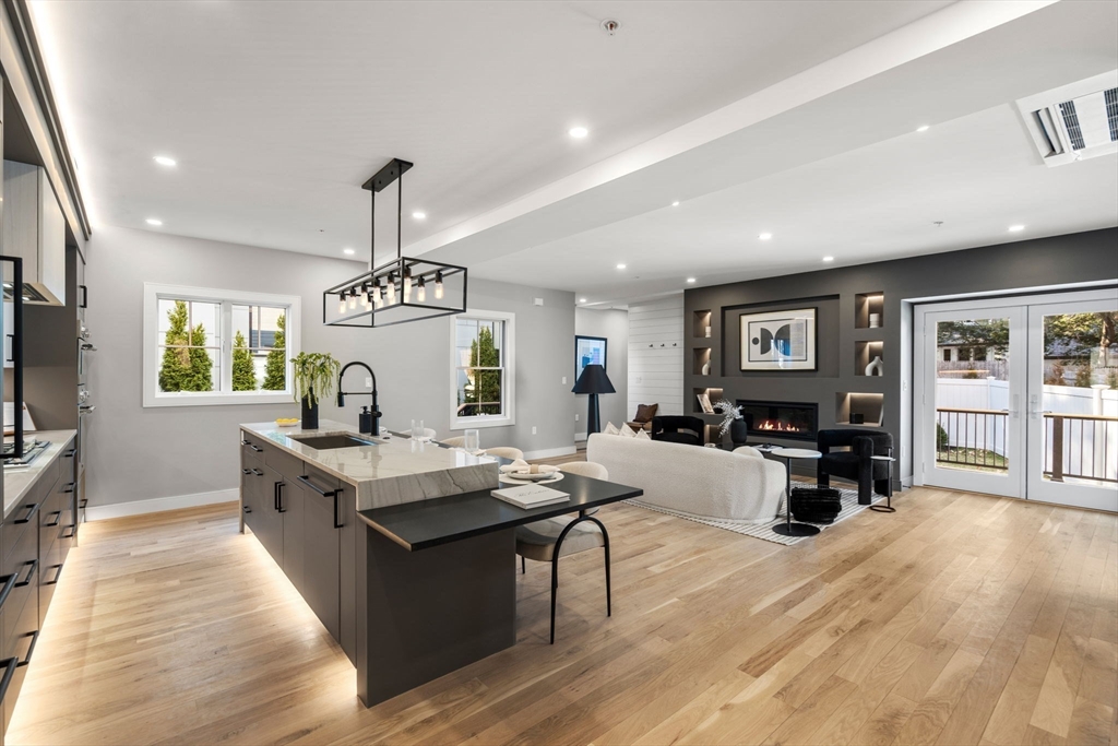 71 Greenough Street, Unit 711 Brookline, MA 02445 - Photo 2 of 33