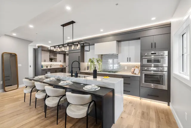 $2,999,999 | 71 Greenough Street, Unit 711, Brookline, MA 02445