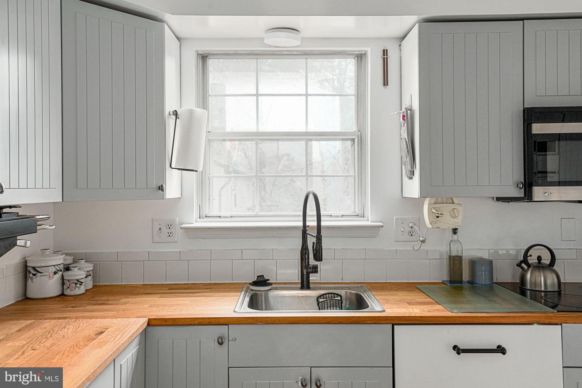38 Buck Road Stafford, VA 22556 - Photo 12 of 39 a kitchen with a sink and a window