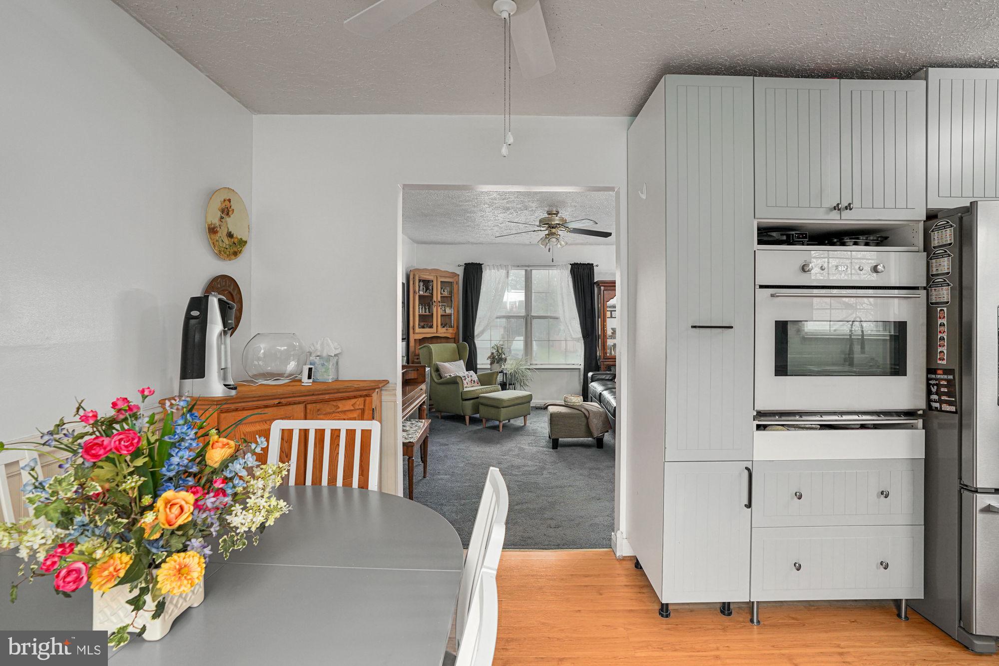 38 Buck Road Stafford, VA 22556 - Photo 9 of 39 a living room with furniture and wooden floor