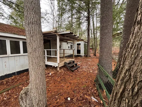 $230,000 | 10 Darren Drive, Raymond, NH 03077