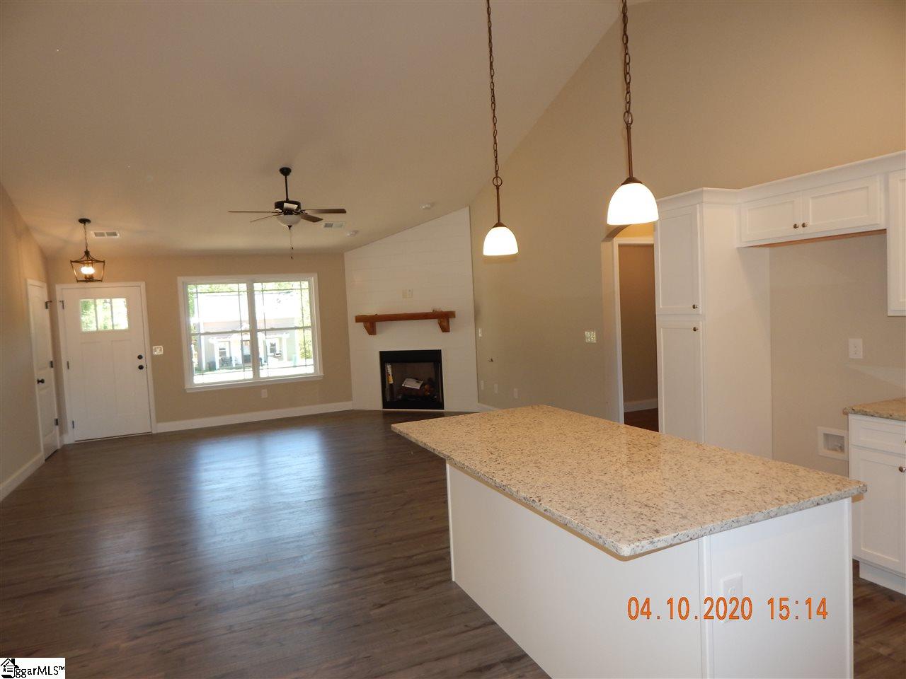 176 Coleman Road, Unit 2A Wellford, SC 29385 - Photo 9 of 33 Gallery Image 9
