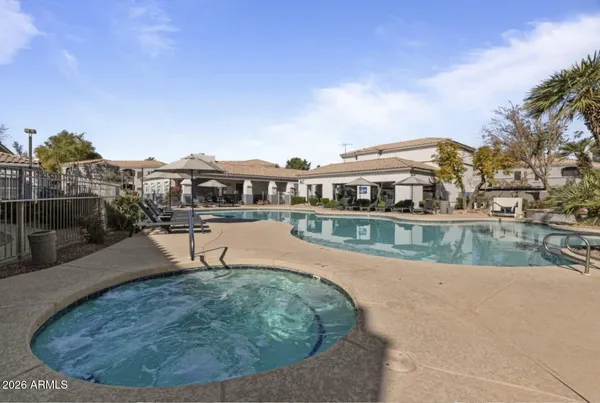 $289,900 | 600 West Grove Parkway, Unit 2214, Tempe, AZ 85283