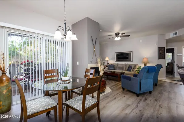 $289,900 | 600 West Grove Parkway, Unit 2214, Tempe, AZ 85283