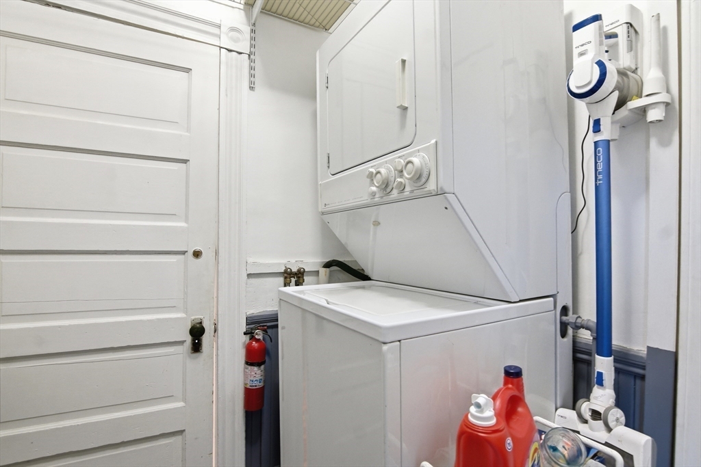 151 Magazine Street, Unit 2 Cambridge, MA 02139 - Photo 32 of 36