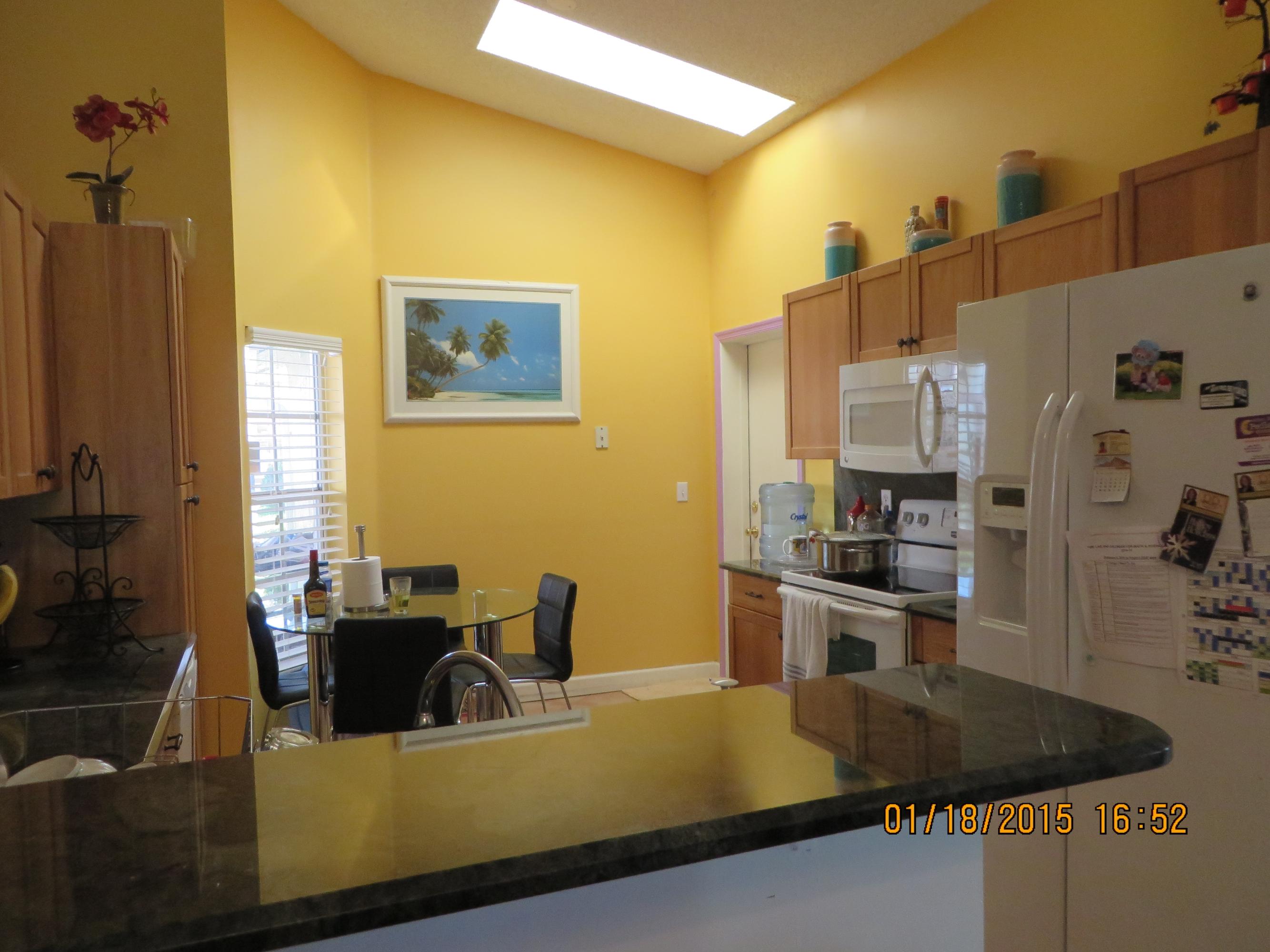 5227 Rosen Boulevard Boynton Beach, FL 33472 - Photo 18 of 53 Kitchen