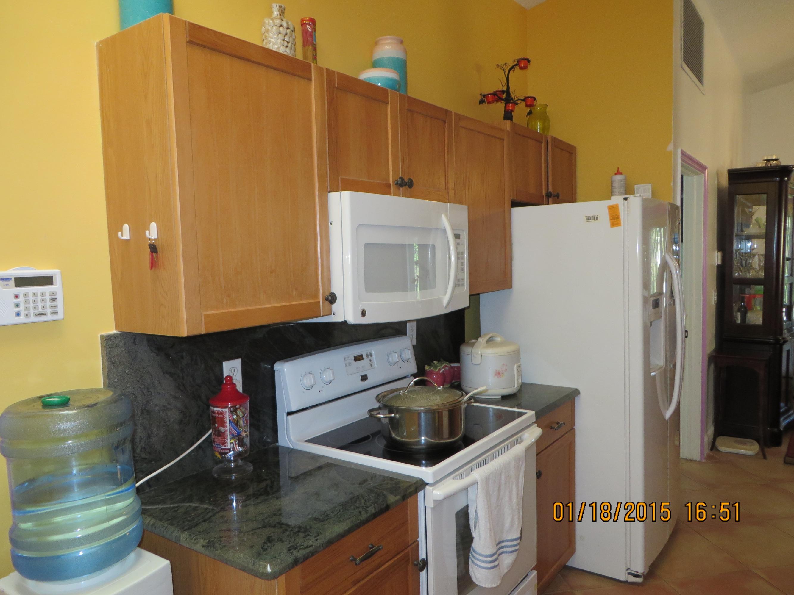5227 Rosen Boulevard Boynton Beach, FL 33472 - Photo 20 of 53 Lots of cabinet space
