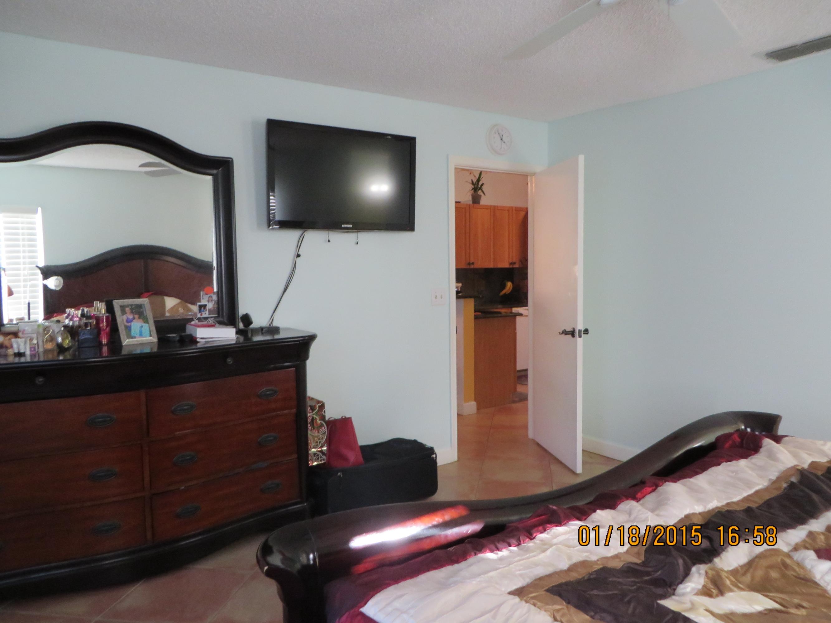 5227 Rosen Boulevard Boynton Beach, FL 33472 - Photo 35 of 53 28 coming in Master