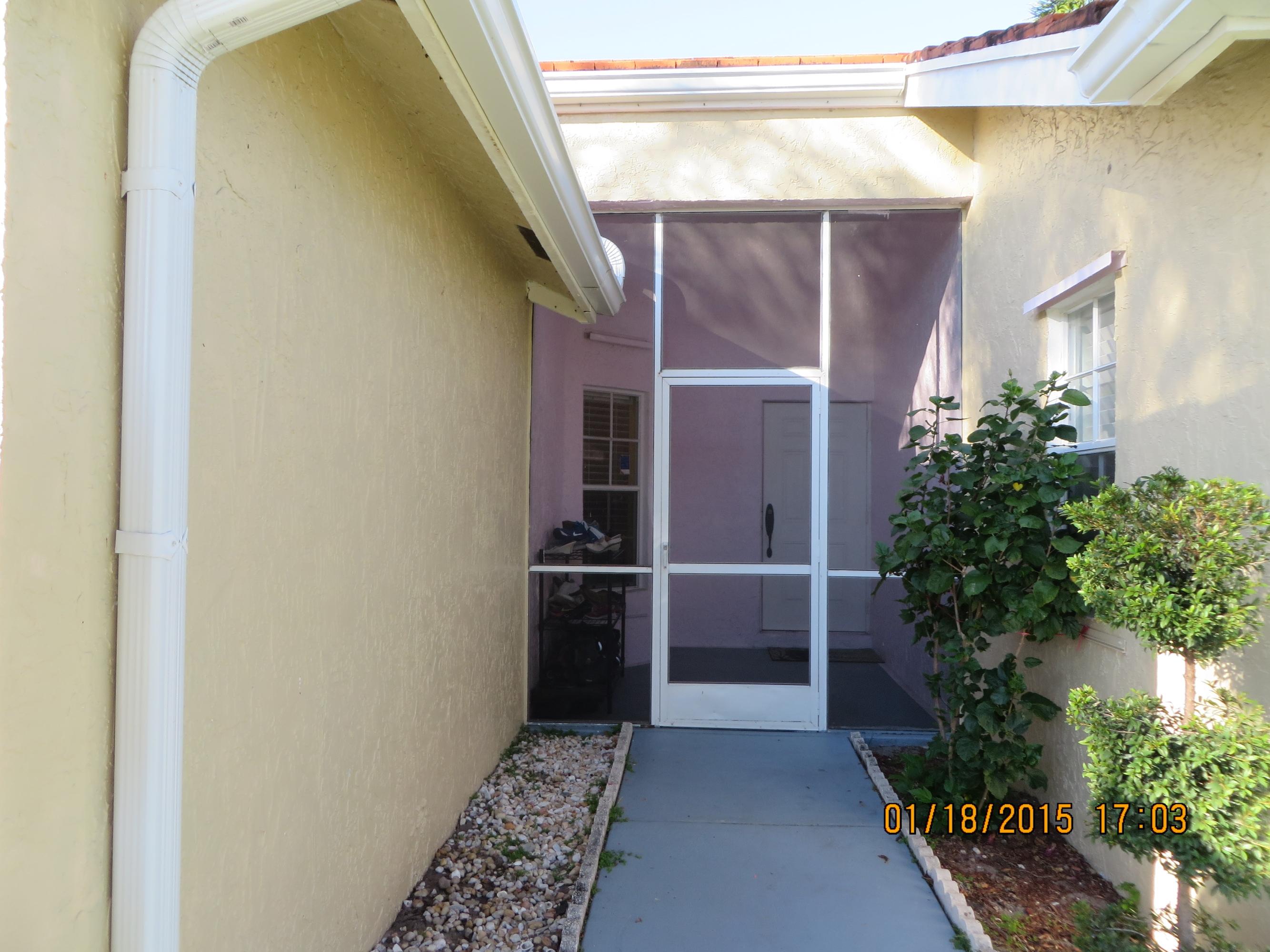 5227 Rosen Boulevard Boynton Beach, FL 33472 - Photo 5 of 53 5 screen front patio