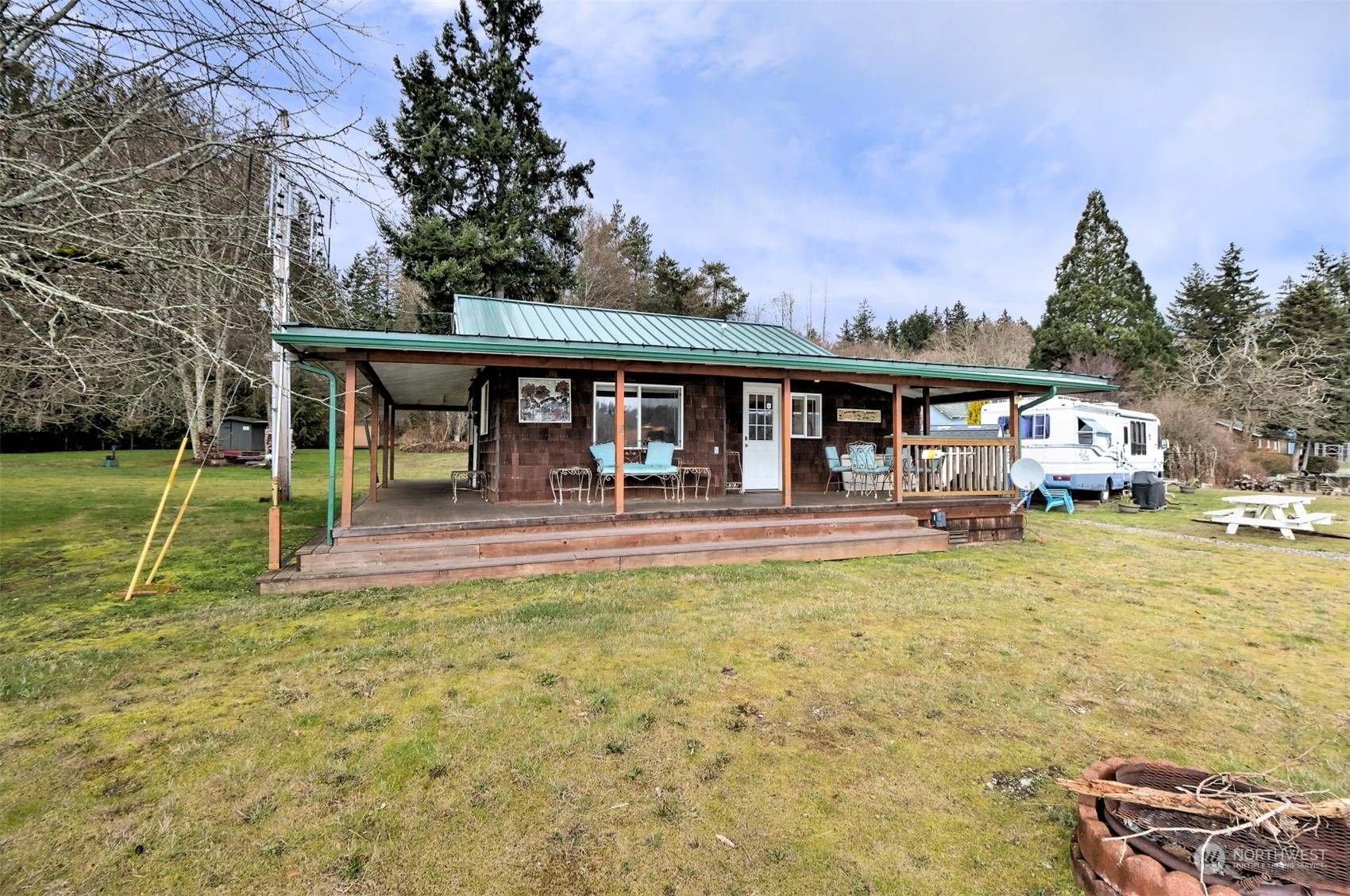 60 East North Bay Road Allyn, WA 98524 - Photo 31 of 34 Gallery Image 31