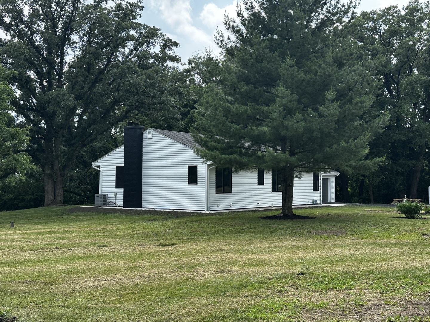 2212 North 2829th Road Marseilles, IL 61341 - Photo 3 of 44 a view of a house with a yard