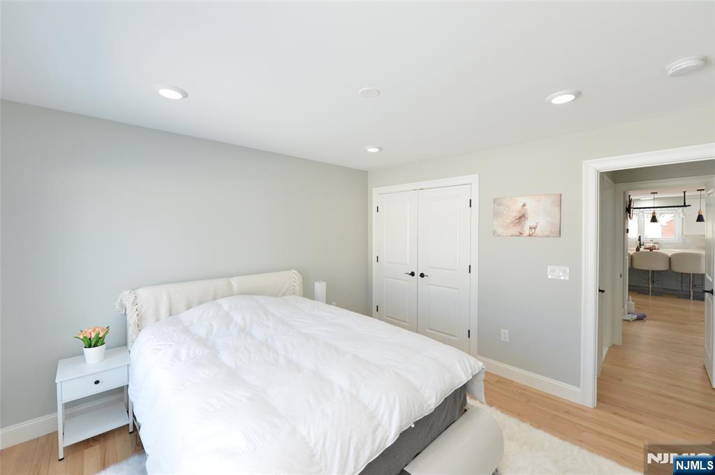 196 Graphic Boulevard Bergenfield, NJ 07621 - Photo 10 of 36