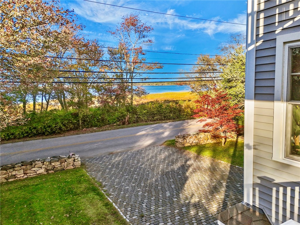 608 Wordens Pond Road South Kingstown, RI 02879 - Photo 23 of 39