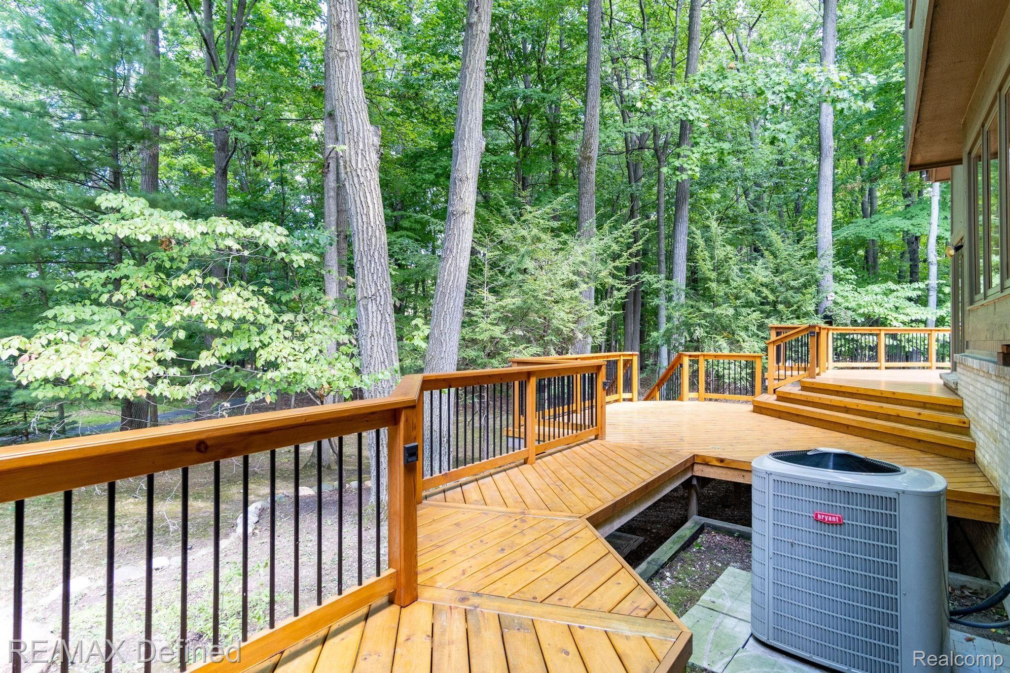 1927 Brookfield Road Rochester, MI 48306 - Photo 51 of 62 51-web-or-mls-1927-Brookfield-Ct-51.jpg