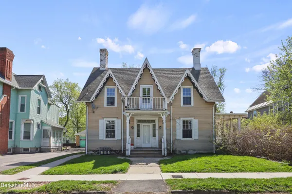 $379,000 | 39-41 Bartlett Avenue, Pittsfield, MA 01201