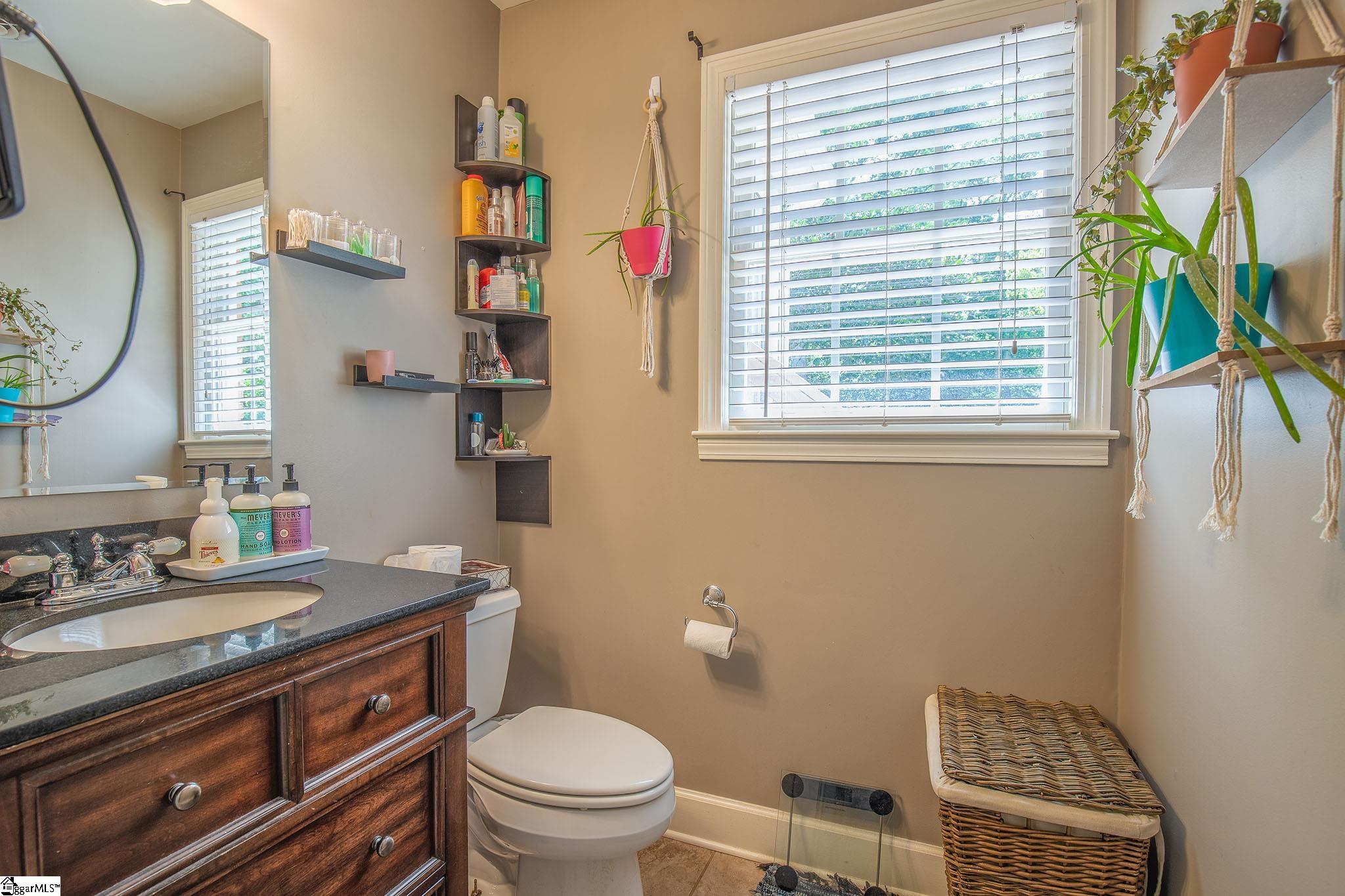 1220 Taylors Road Taylors, SC 29687 - Photo 20 of 34