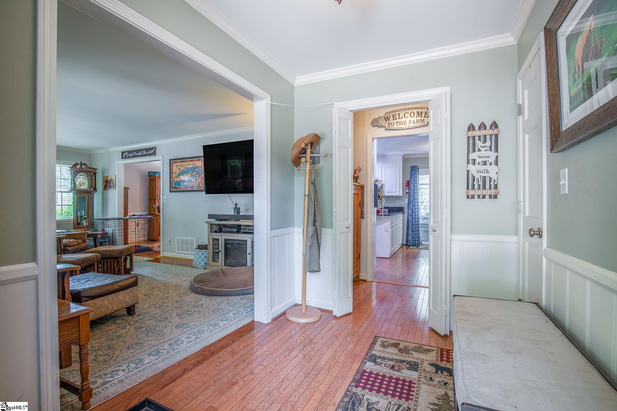 1220 Taylors Road Taylors, SC 29687 - Photo 4 of 34