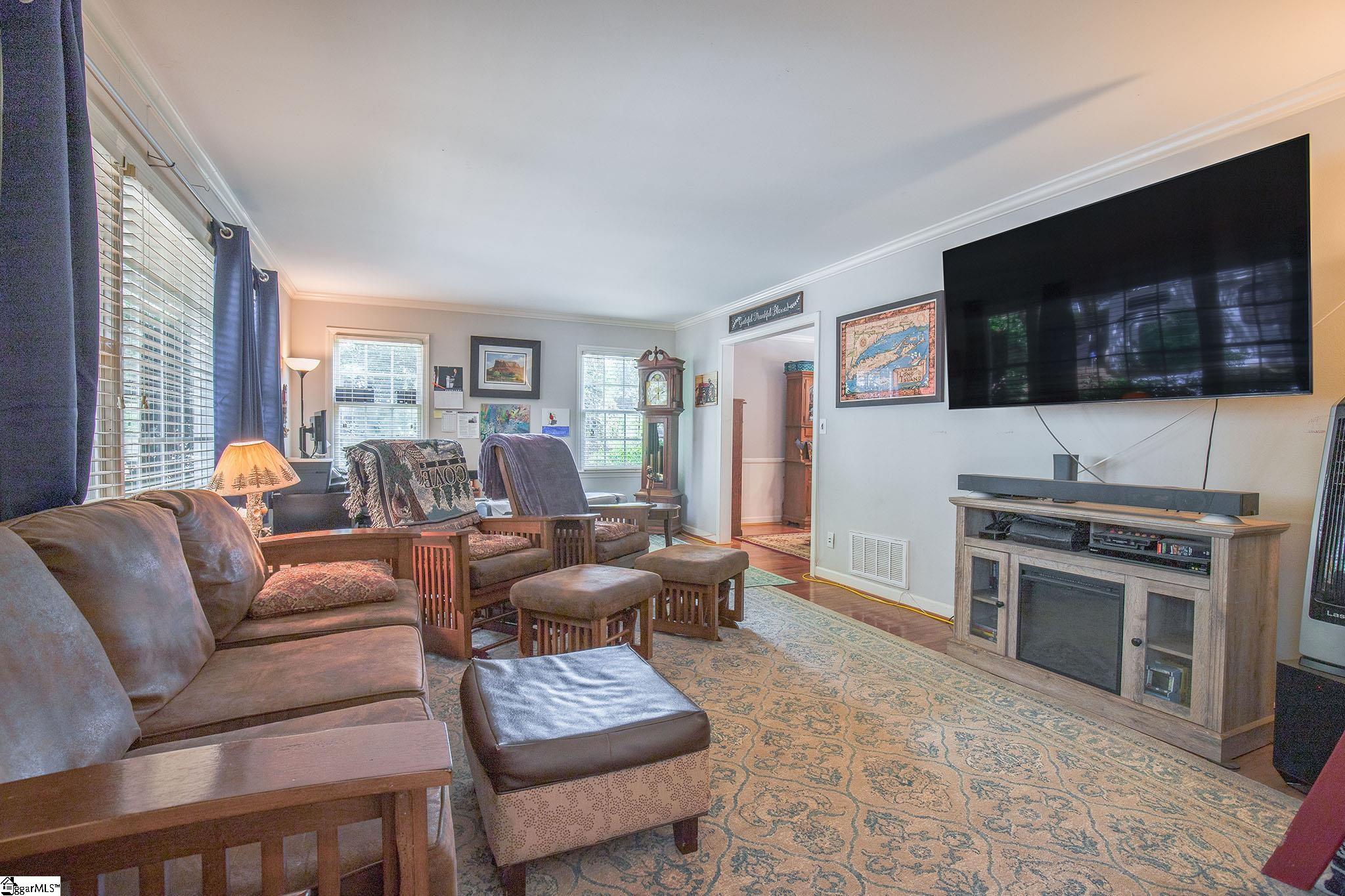 1220 Taylors Road Taylors, SC 29687 - Photo 5 of 34