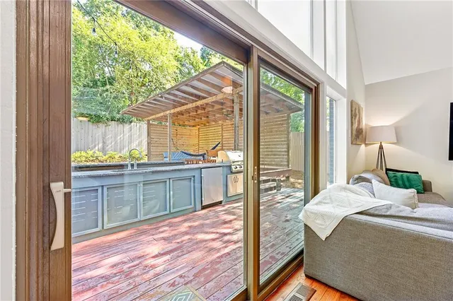 $6,996 | 235 Hillside Drive Northwest, Atlanta, GA 30342