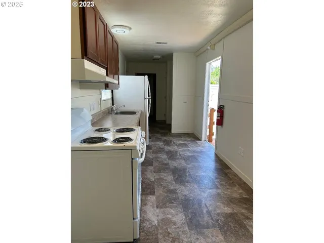 $26,900 | 5000 Northeast Stephens Street, Unit 25, Roseburg, OR 97470