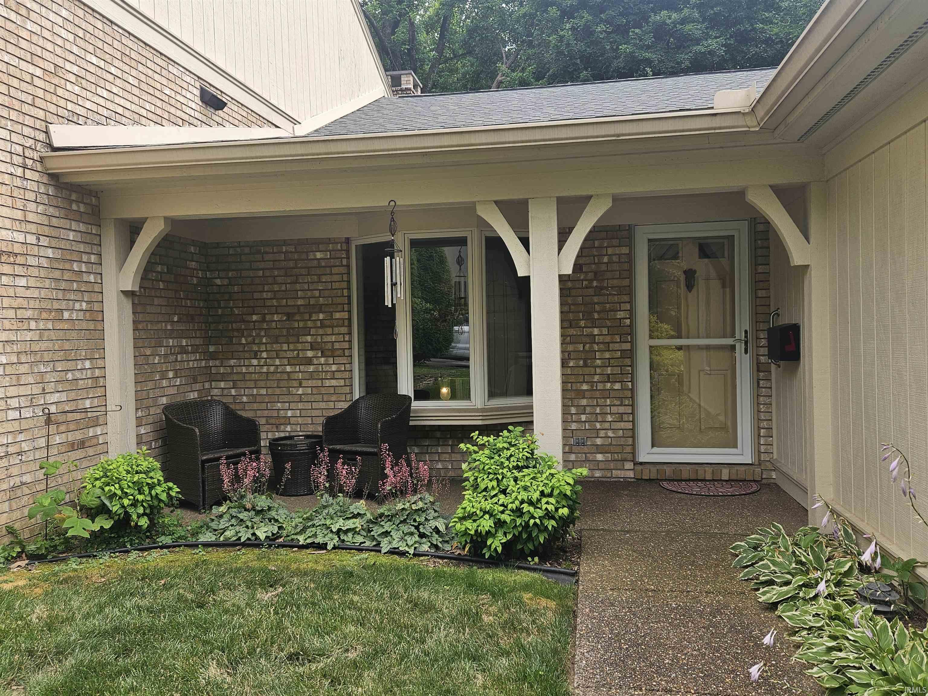 1322 Timberlake Road Evansville, IN 47710 - Photo 2 of 28