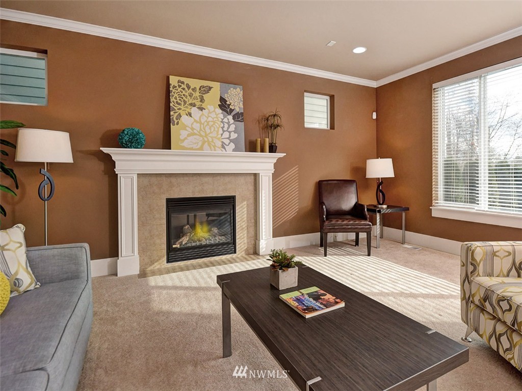 5263 Northeast 10th Street Renton, WA 98059 - Photo 8 of 25