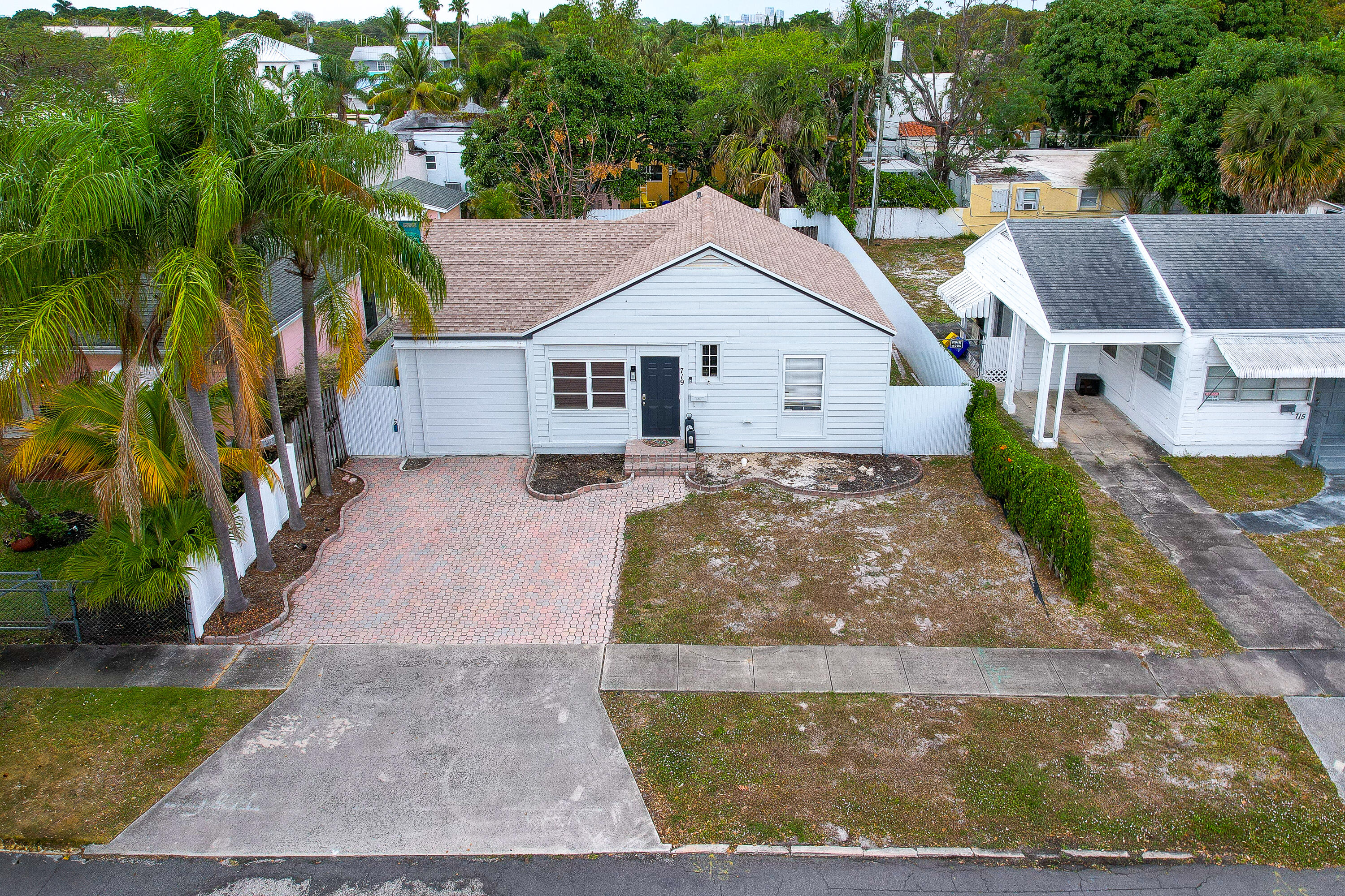 719 Valley Forge Road West Palm Beach, FL 33405 - Photo 27 of 29 DJI_0762