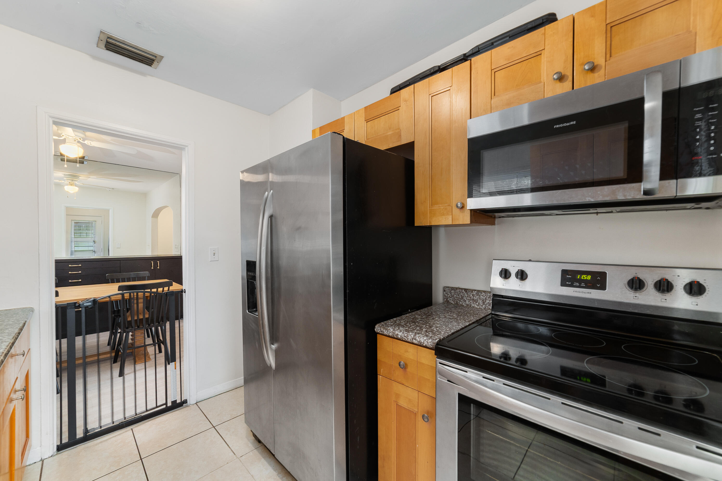 719 Valley Forge Road West Palm Beach, FL 33405 - Photo 4 of 29 _DSC0118