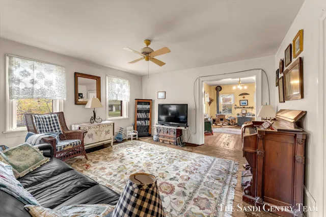 $349,900 | 201 South 4th Street, Grand Haven, MI 49417